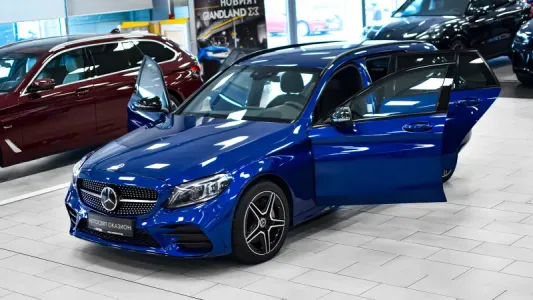 Mercedes-Benz C 300 d T AMG Line 4MATIC